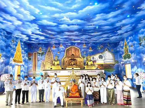 NOV04Denchai01